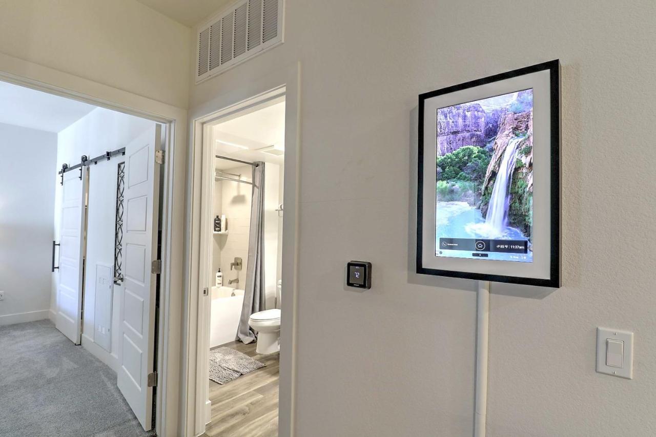 Apartment Walk Score 81-shopping District-king Bed-parking G3047 *