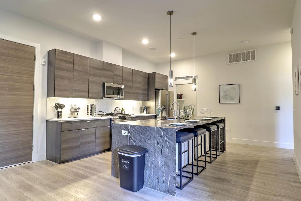 Apartment Walk Score 81-shopping District-king Bed-parking - G4004