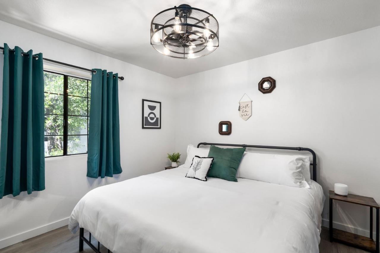Boho And Cozy ~ Work From ~ Pool + Hot Tub 365! Apartment Scottsdale