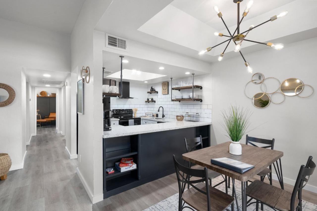 Apartment Boho And Cozy ~ Work From ~ Pool + Hot Tub 365!