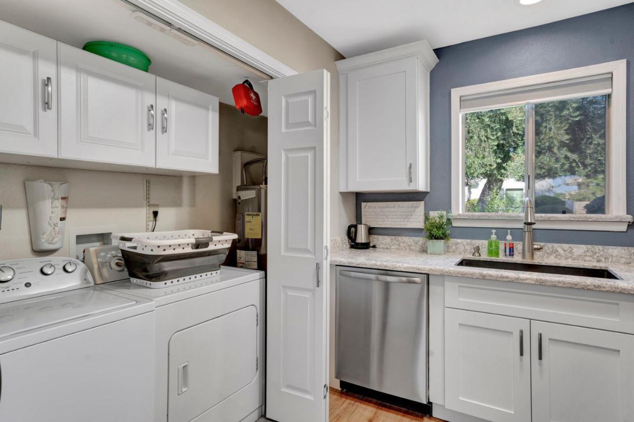 Apartment Renovated Quiet Single-story, Minutes To Old Town, Pool Outside The Door Scottsdale