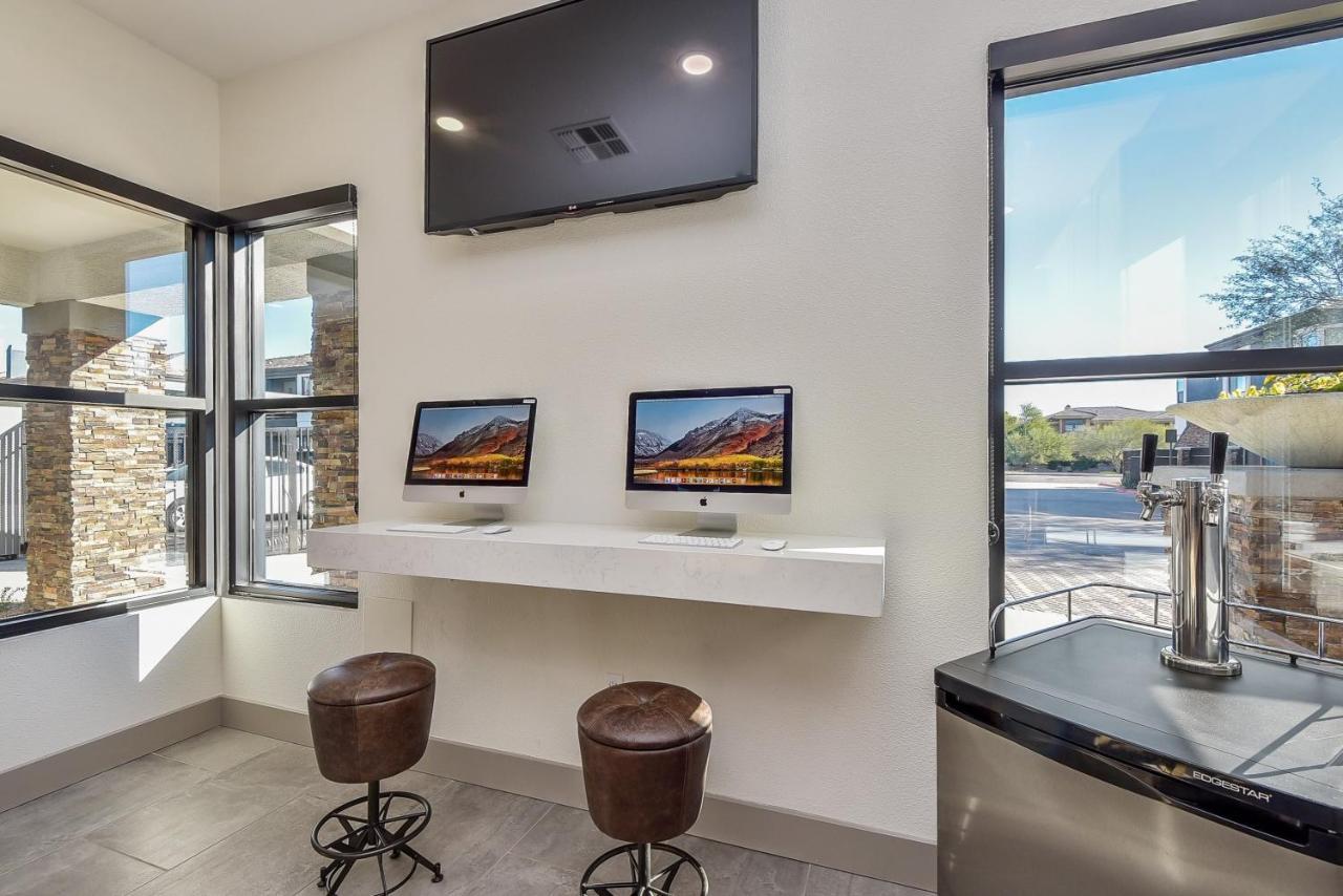 Apartment Ascent North Pool Gym Near Mayo And Quarter Scottsdale