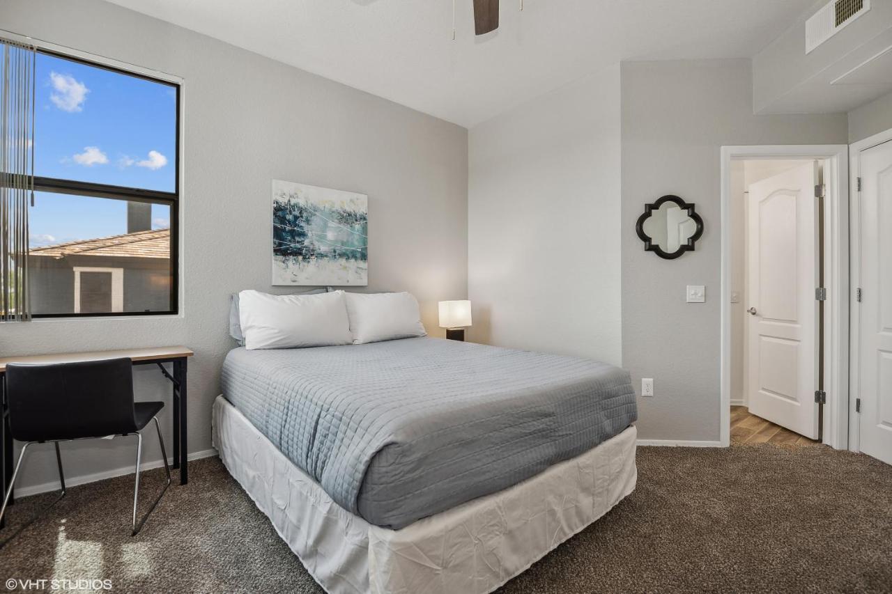 Apartment Ascent North Pool Gym Near Mayo And Quarter Scottsdale