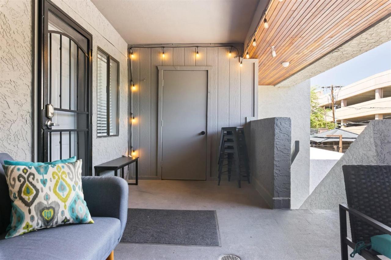 Incredible Location In Old Town 2 King Bds & Patio Apartment *
