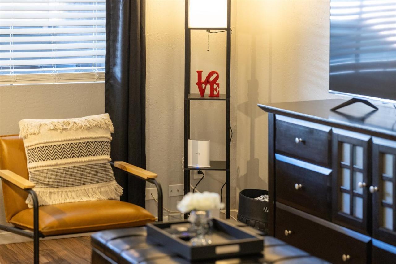 Apartment Incredible Location In Old Town 2 King Bds & Patio