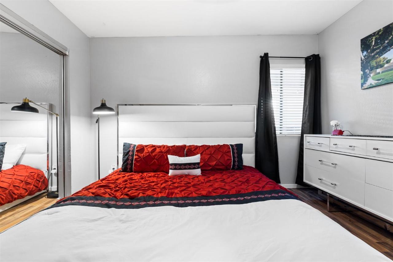 Incredible Location In Old Town 2 King Bds & Patio Apartment