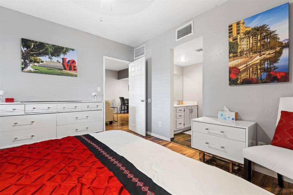 Apartment Incredible Location In Old Town 2 King Bds & Patio *