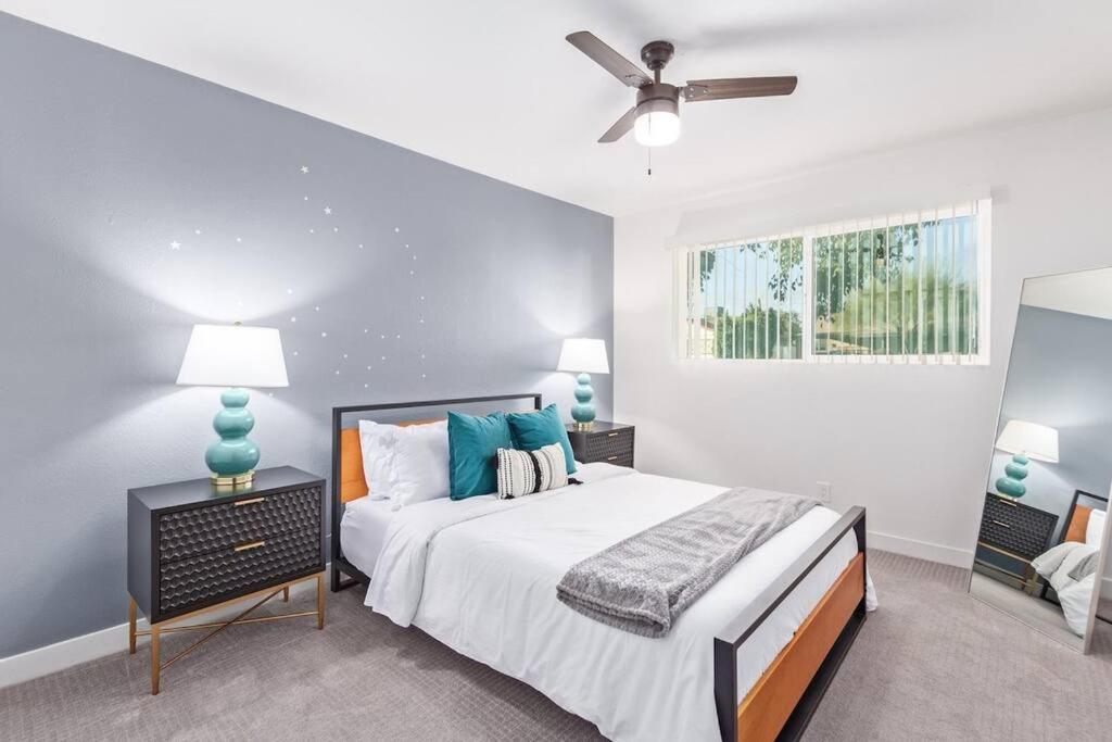 Galactic Getaway By Club - New Holiday home