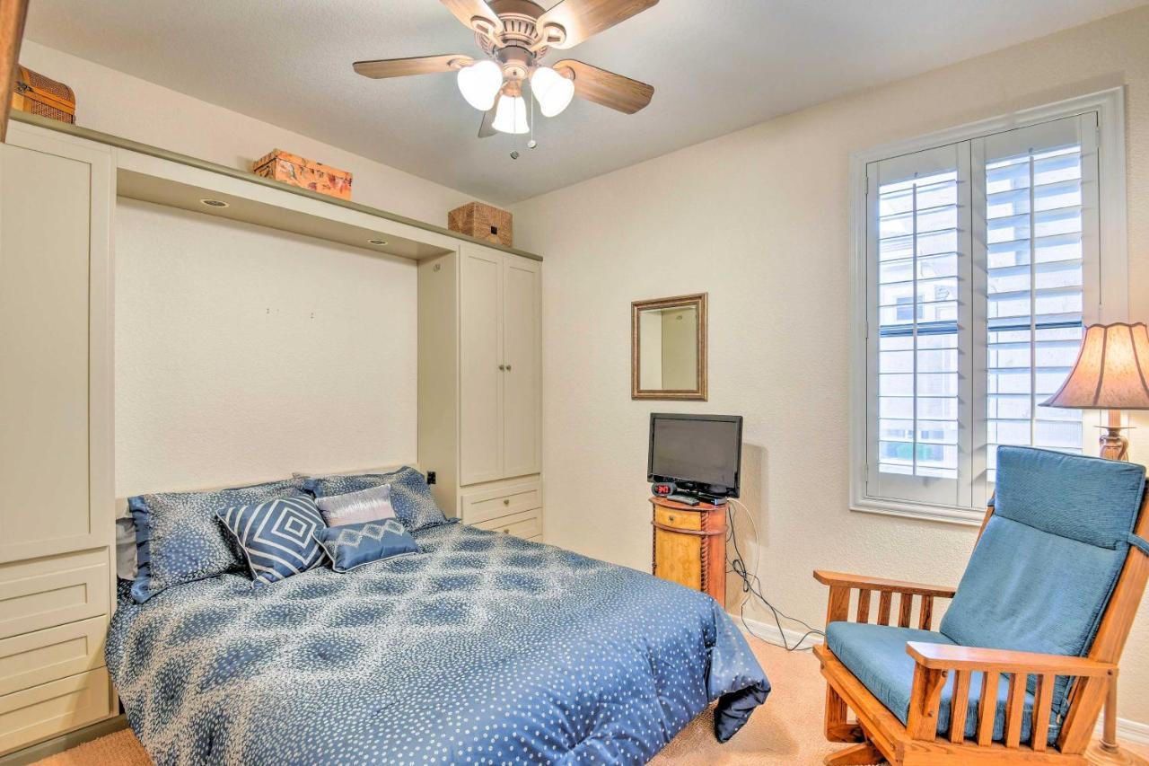 Apartment Upscale Getaway With Golf Course Views!