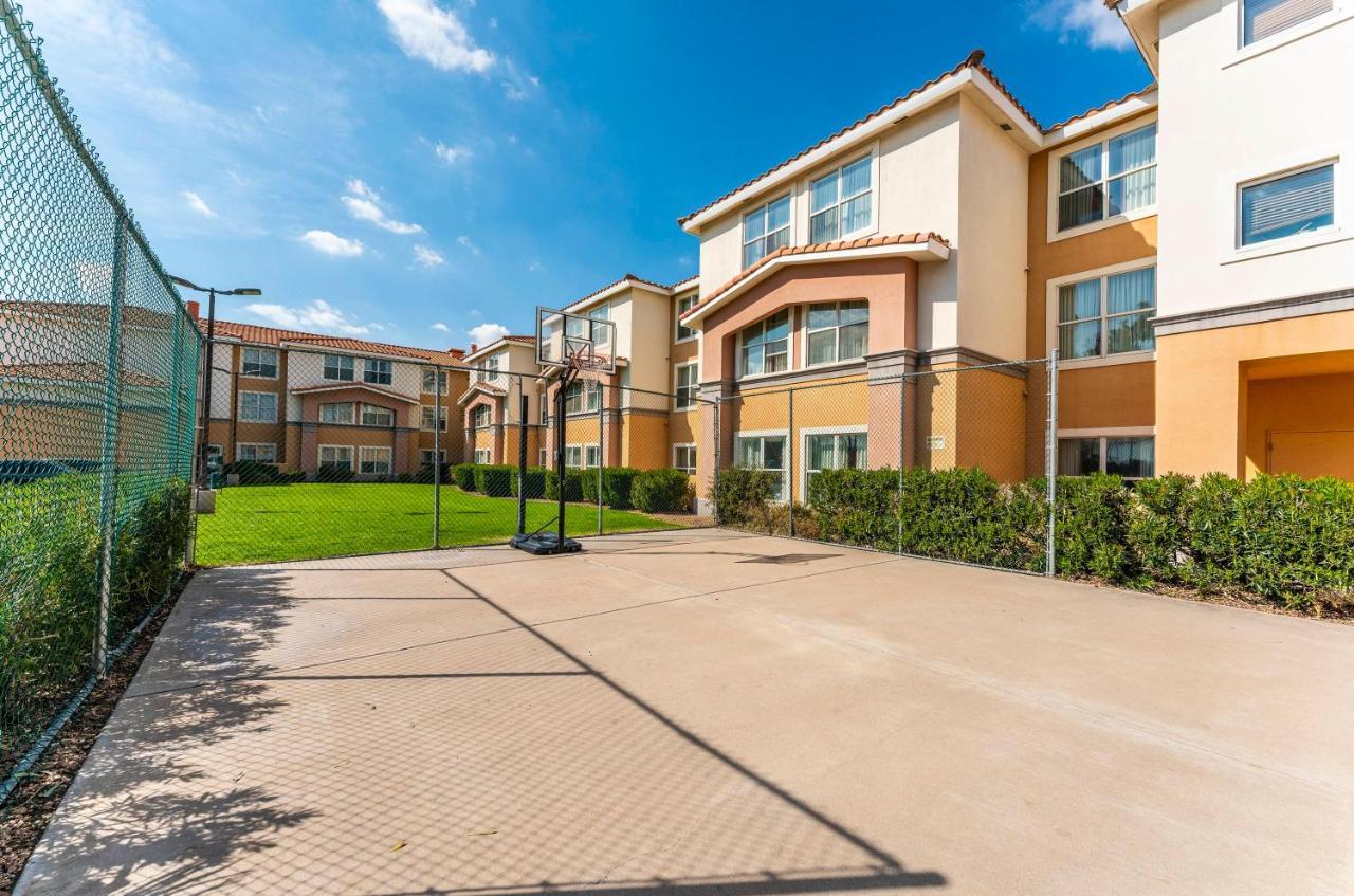 Apartment Metro 1 Bd *