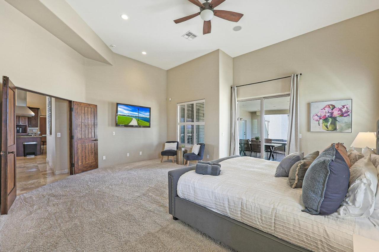 Villa Luxury Estate, Sleeps 24, Sonoran By Homestakes *