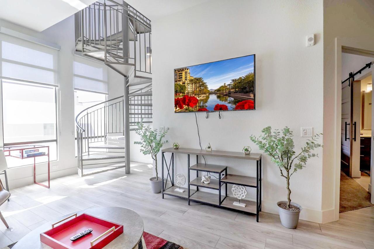 Private Rooftop Terrance-walk Score 81-shopping District-king Bed-parking 4003 * Scottsdale