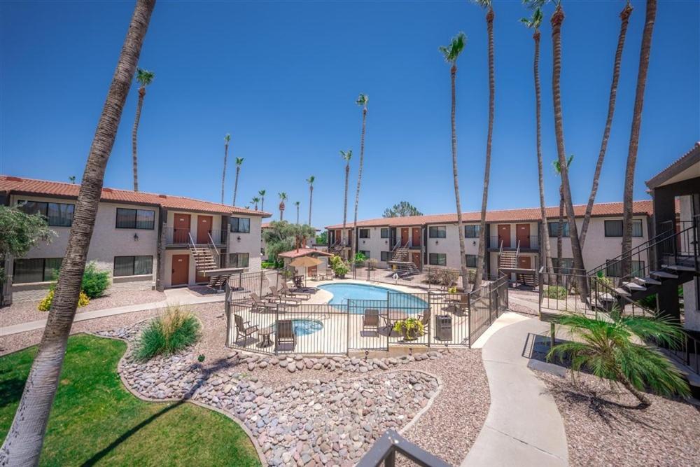 139 Fully Furnished, Amenities Galore *