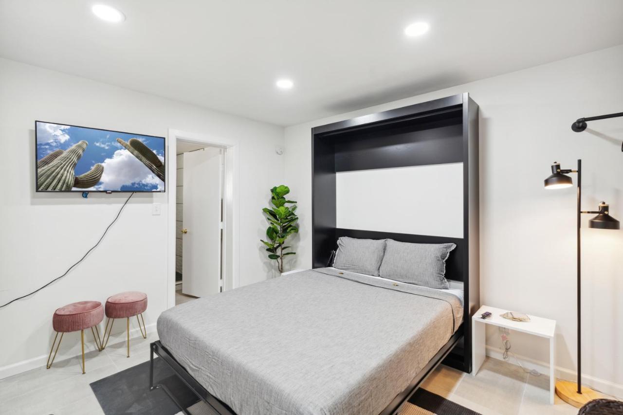 8 Minutes To Old Town Holiday home
