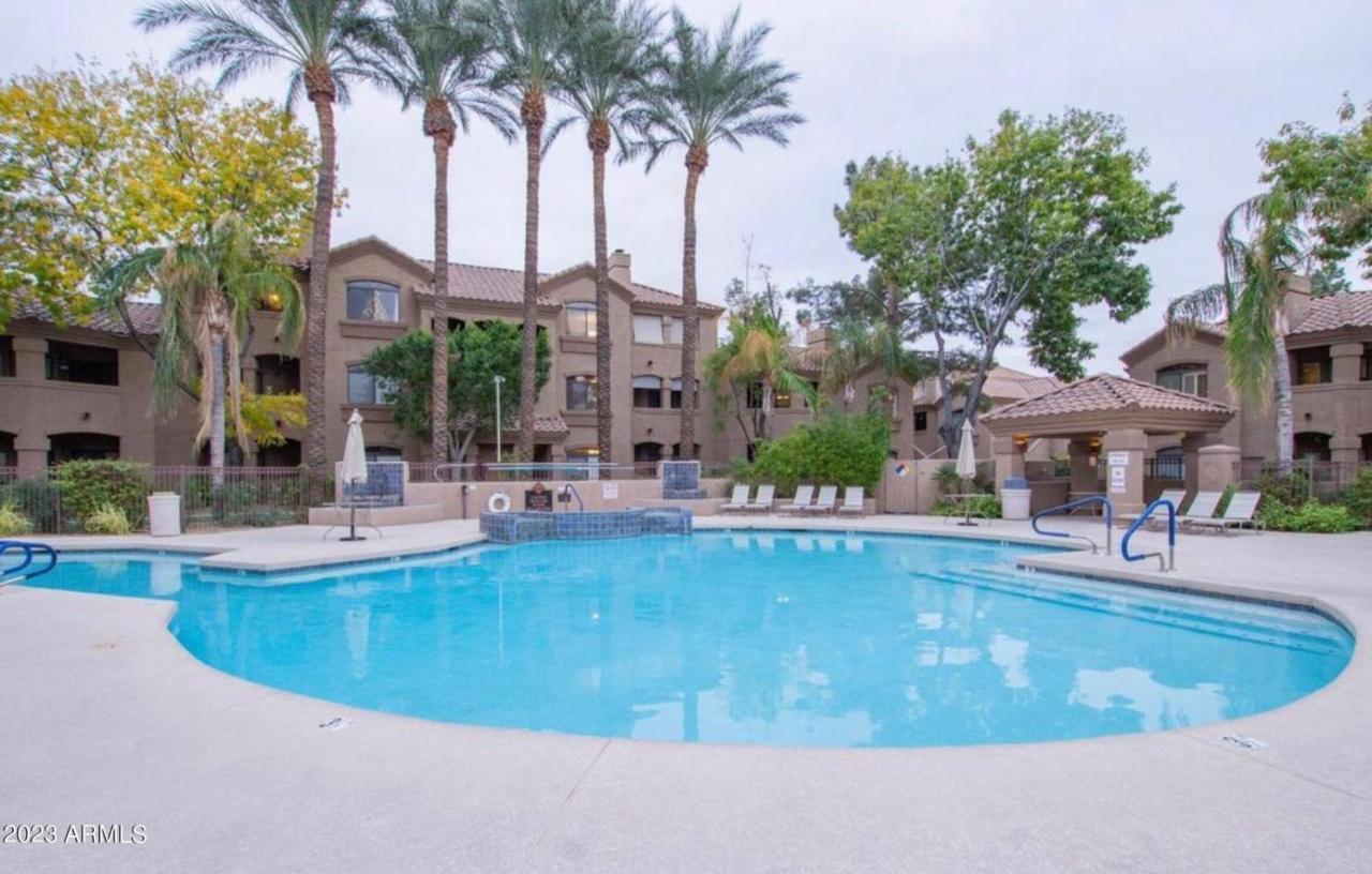 Elegant - Newly Refurbished Ground Floor Unit Scottsdale