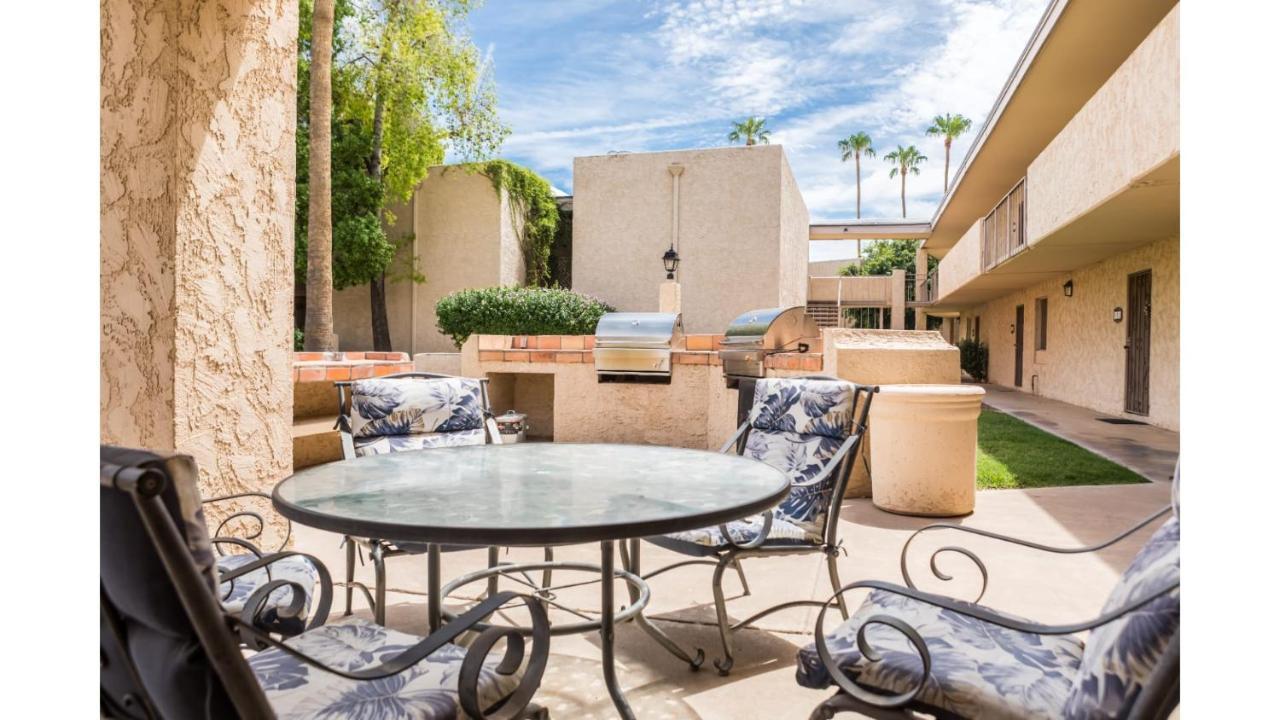 Stylish Heart Of Old Town Pool Bbq * Scottsdale
