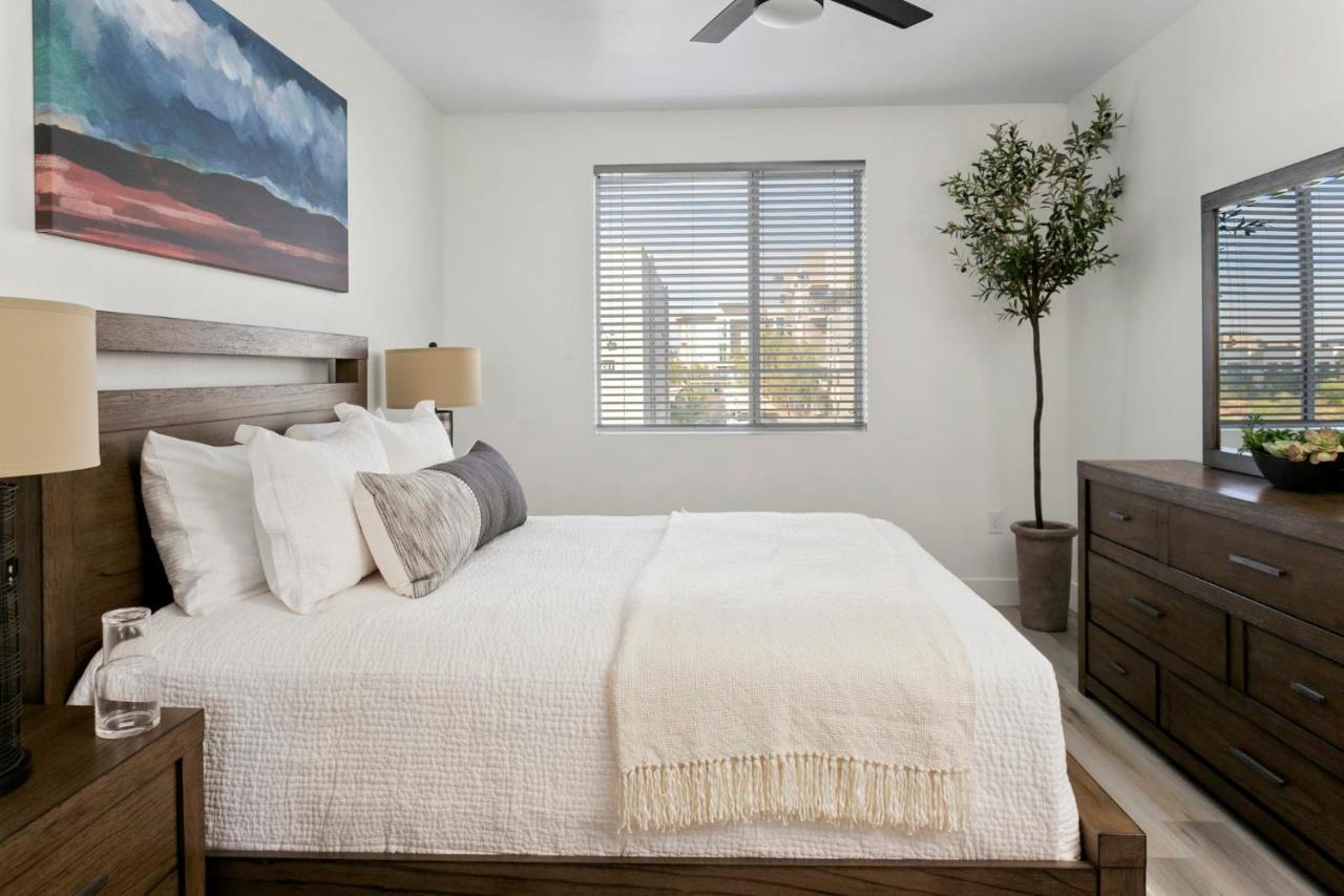 Premium One And Two Bedroom At Slate In Phoenix Arizona Apartment *