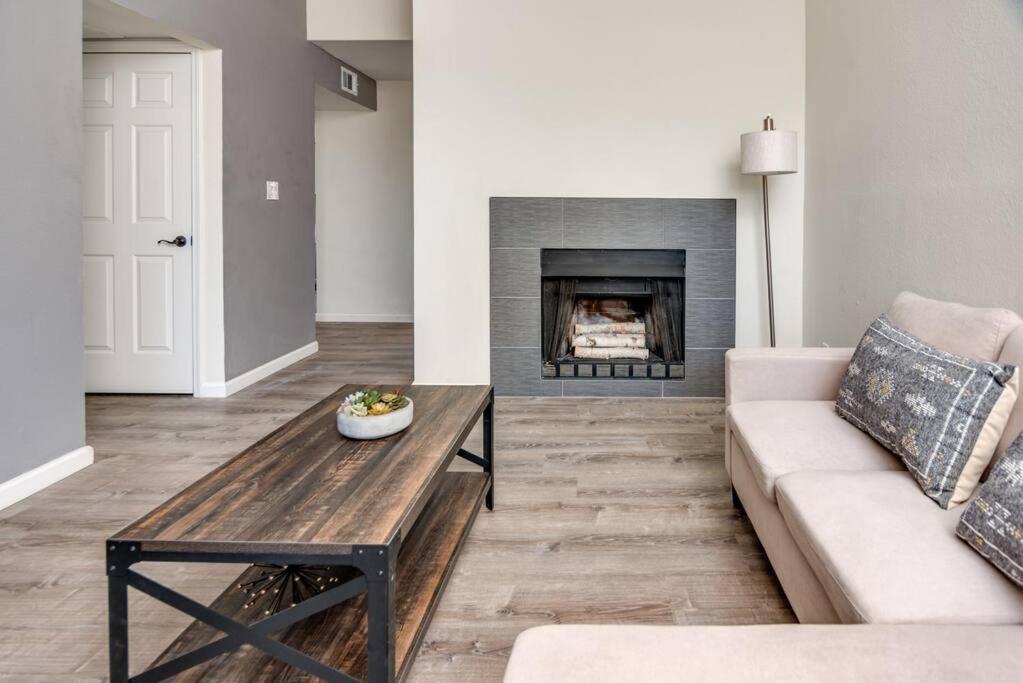 Stylish 1bd In Of Old Town Heated Hottub Holiday home