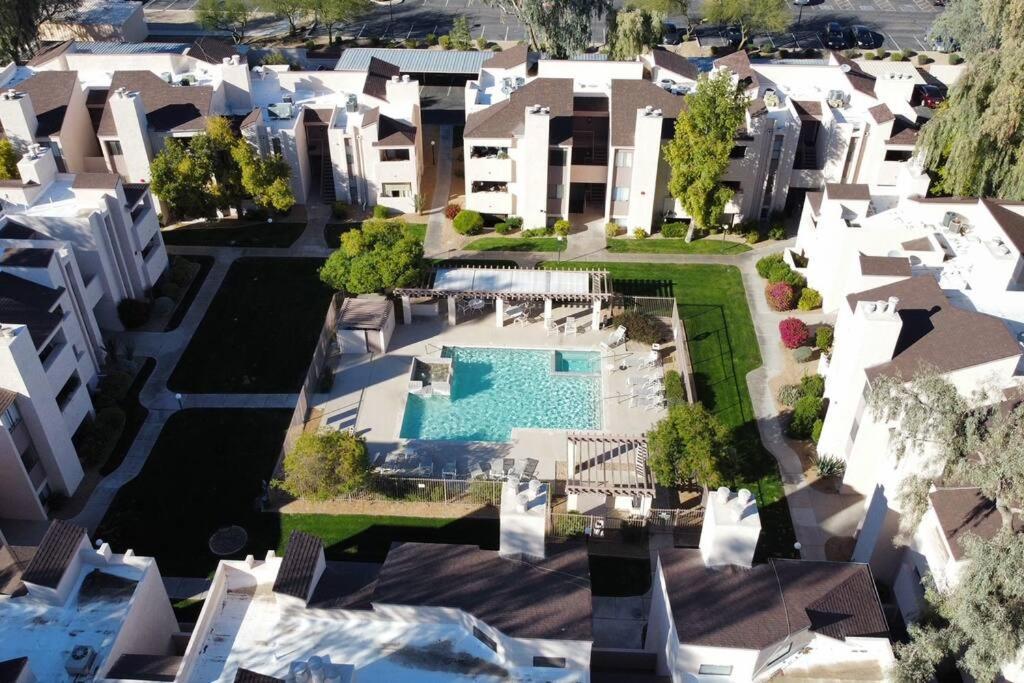 Stylish 1bd In Of Old Town Heated Hottub *