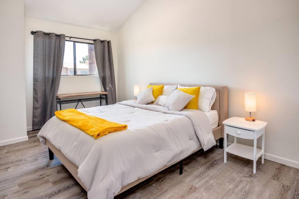 Stylish 1bd In Of Old Town Heated Hottub Holiday home