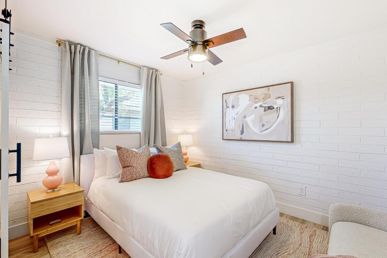 Blush Breeze Retreat Apartment Scottsdale