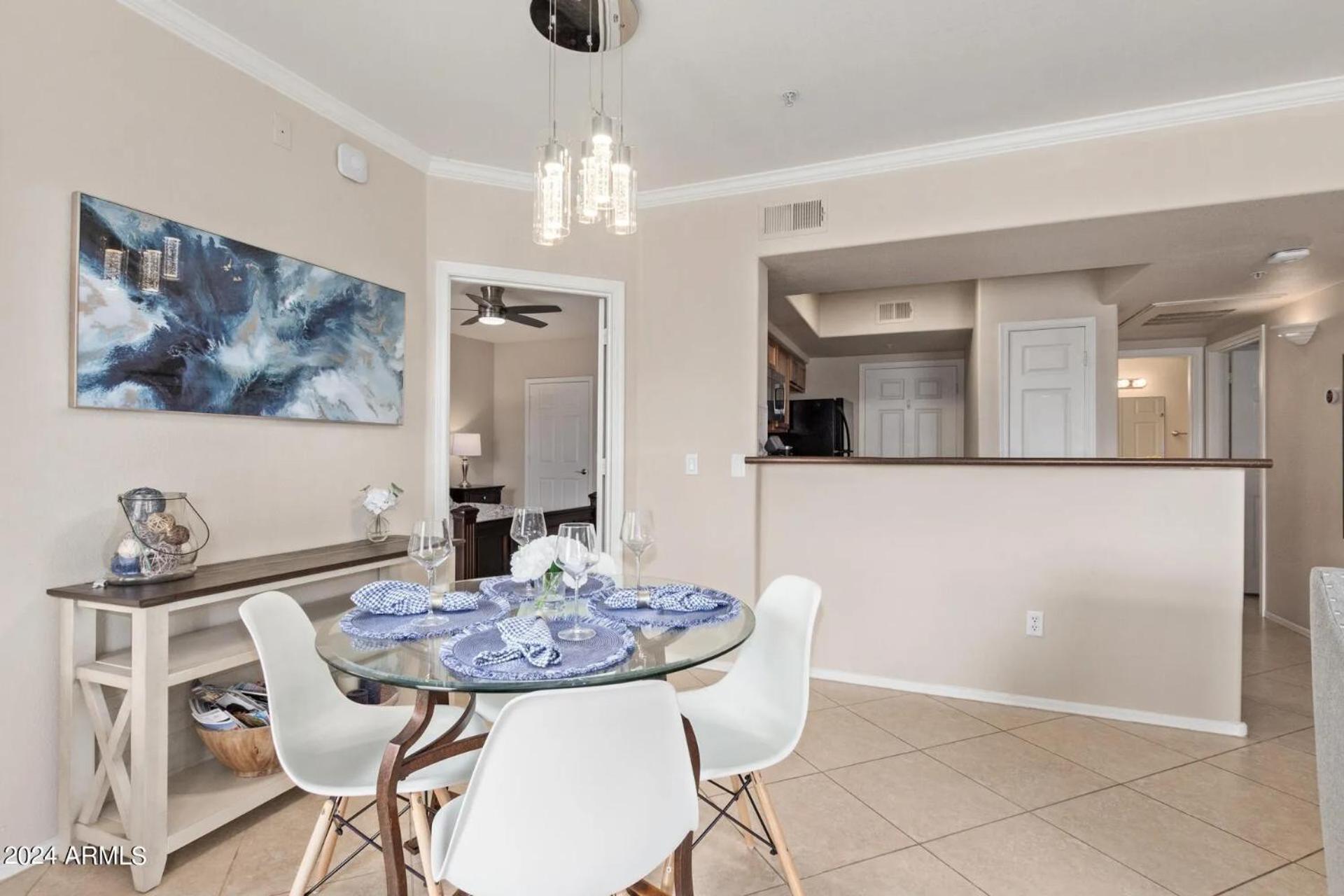 Elegant - Newly Refurbished Ground Floor Unit Scottsdale