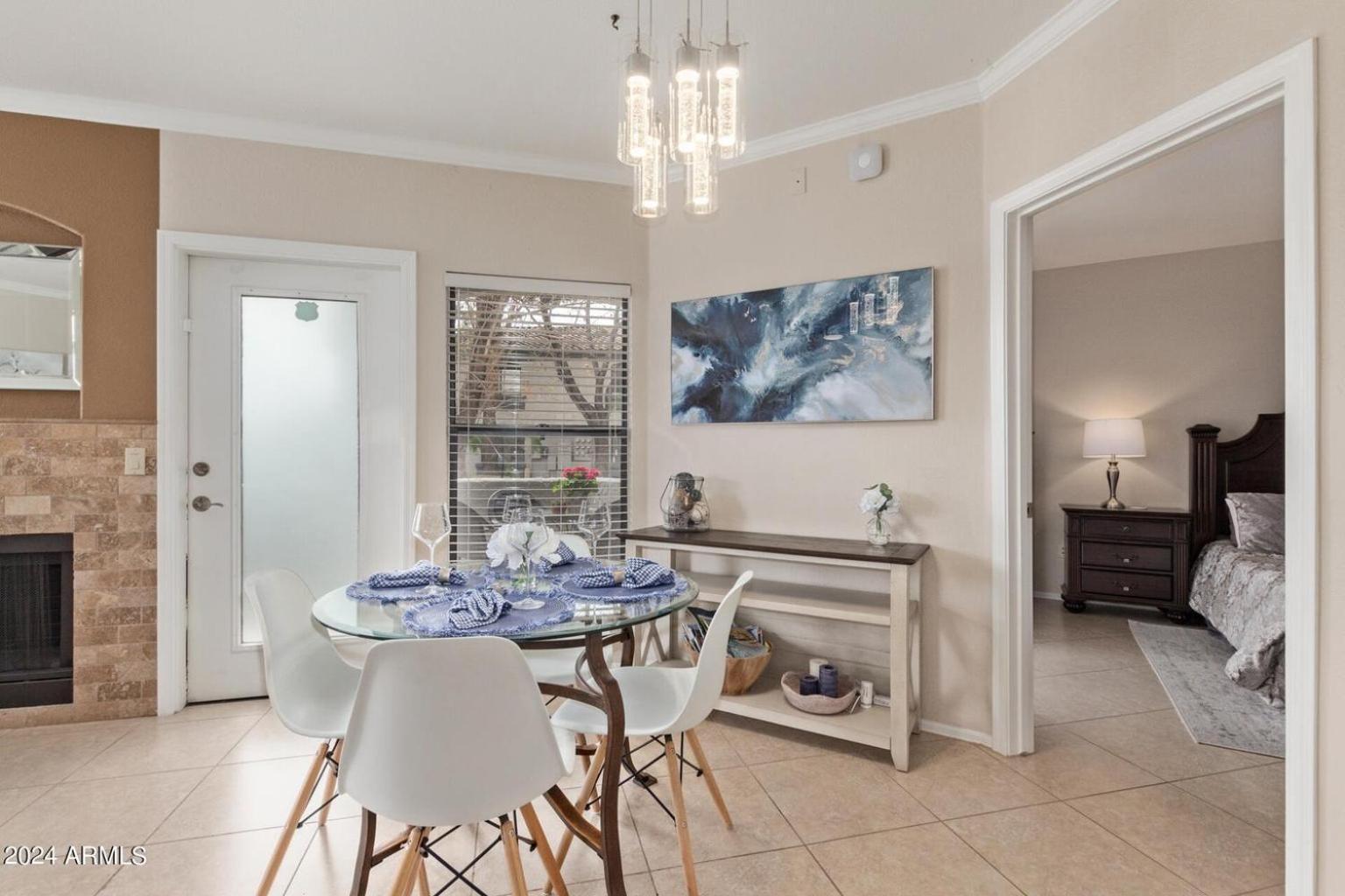 Elegant - Newly Refurbished Ground Floor Unit * Scottsdale