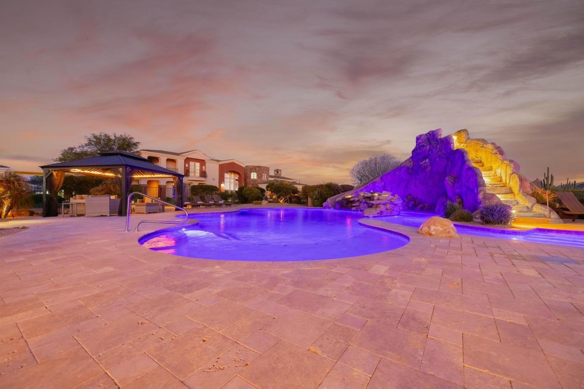 Hozho Main Estate Holiday home *