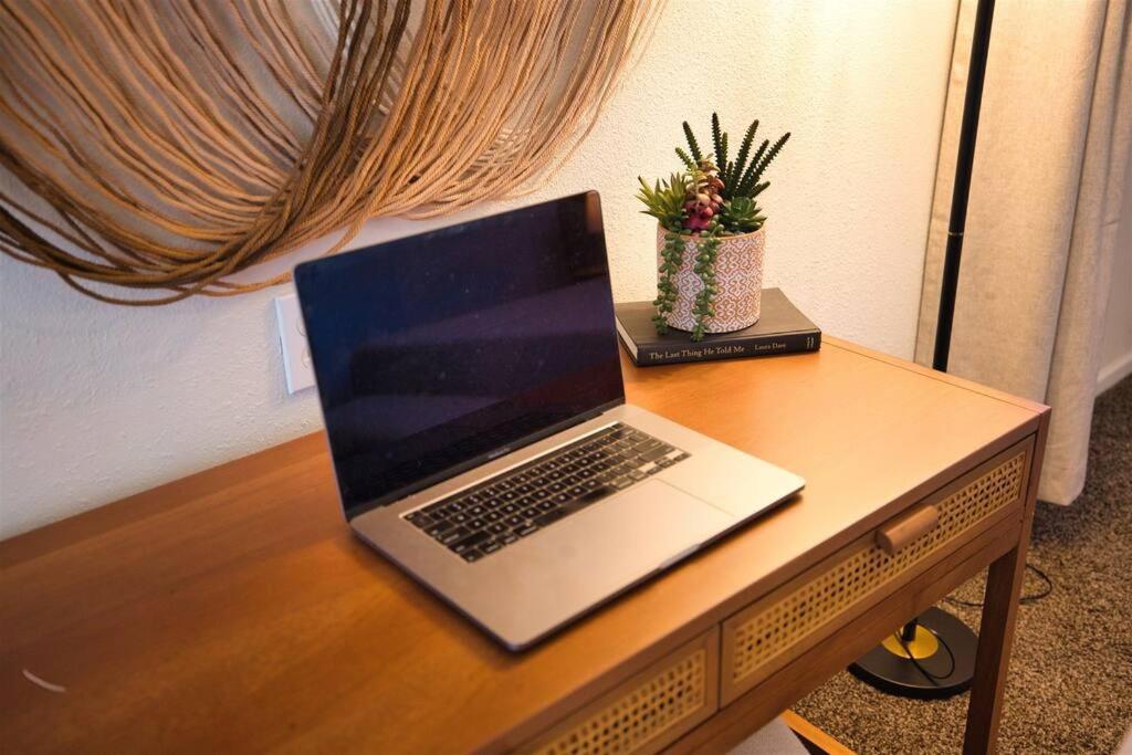 Apartment The Scott Pad - Remodeled Space, Large Pool, Centrally Located In The Heart Of Scottsdale! *
