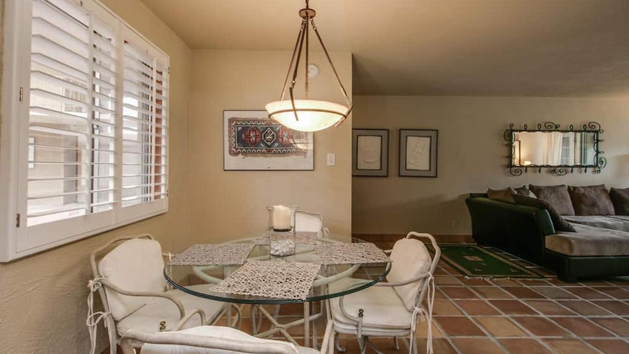 Charming 1-bdrm Steps To Old Town Scottsdale
