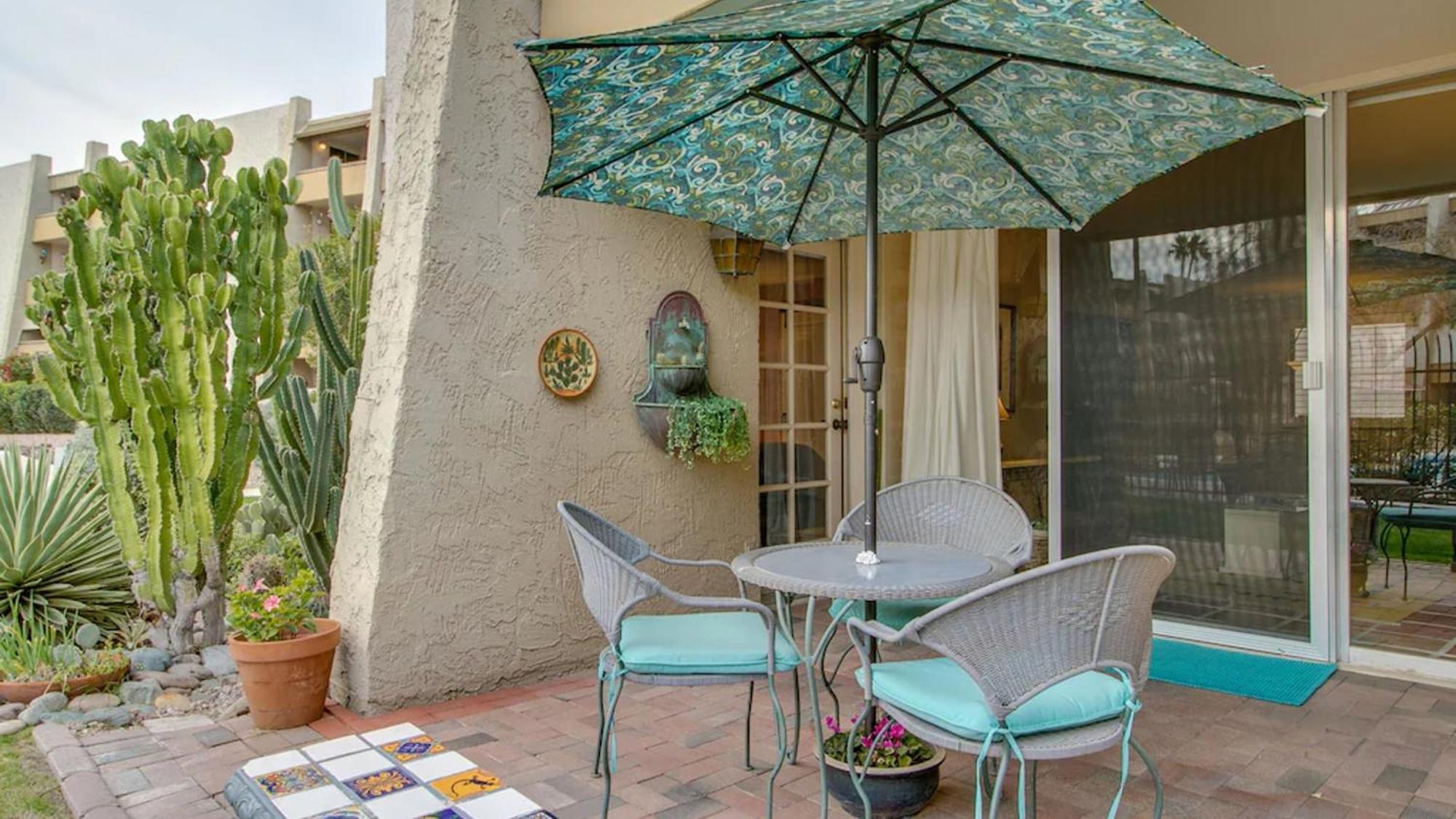 Charming 1-bdrm Steps To Old Town Holiday home