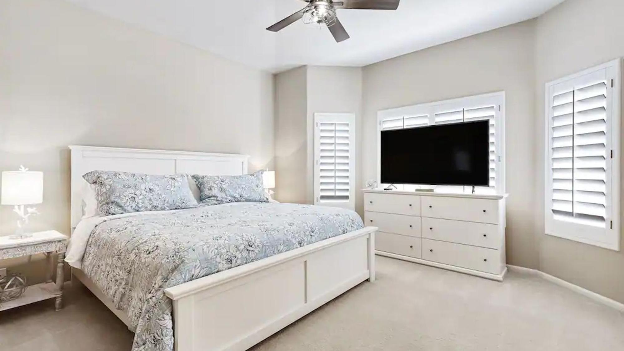 Amazing In Great Location Wbackyard Oasis Holiday home *