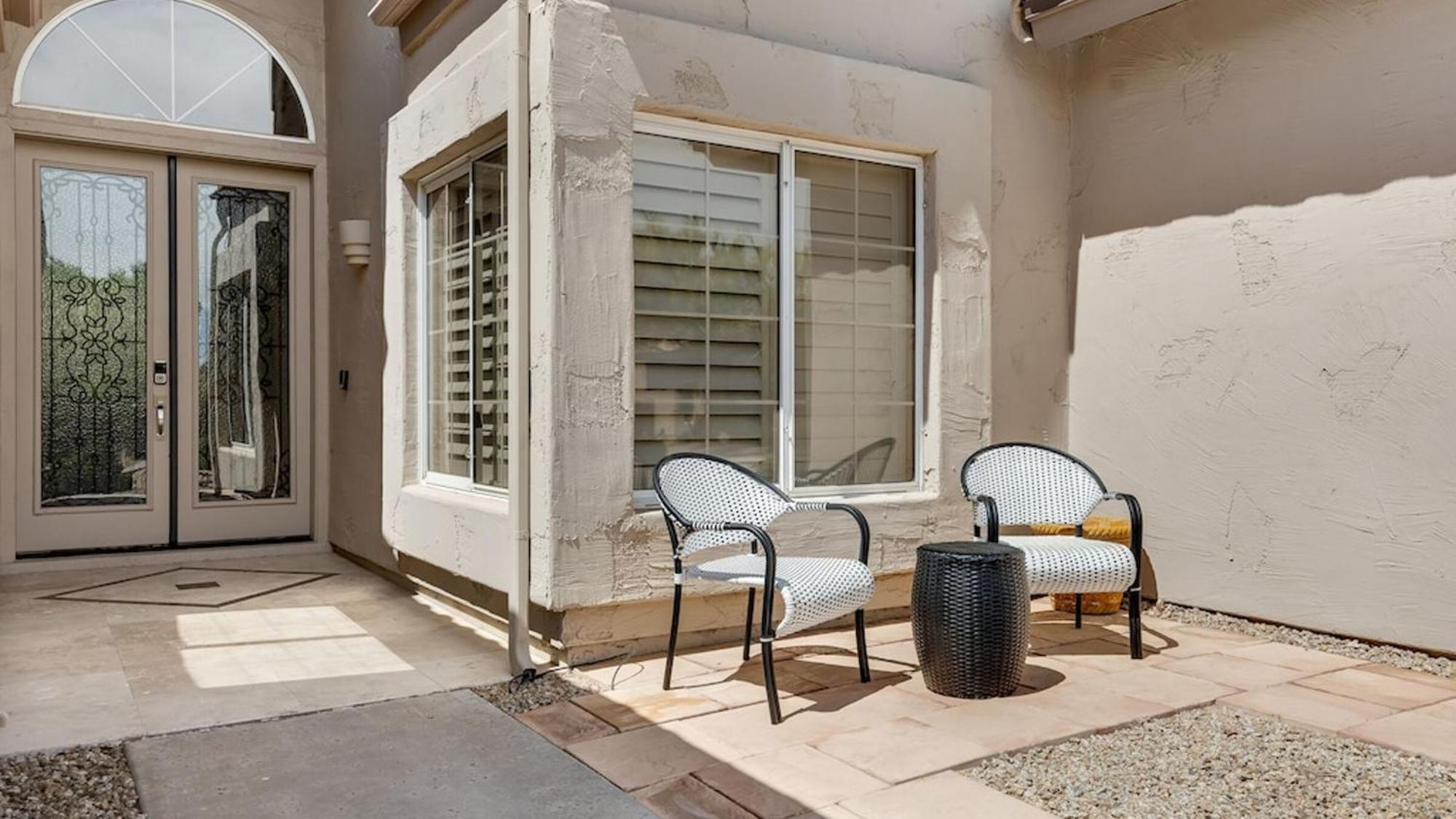 Amazing In Great Location Wbackyard Oasis Scottsdale