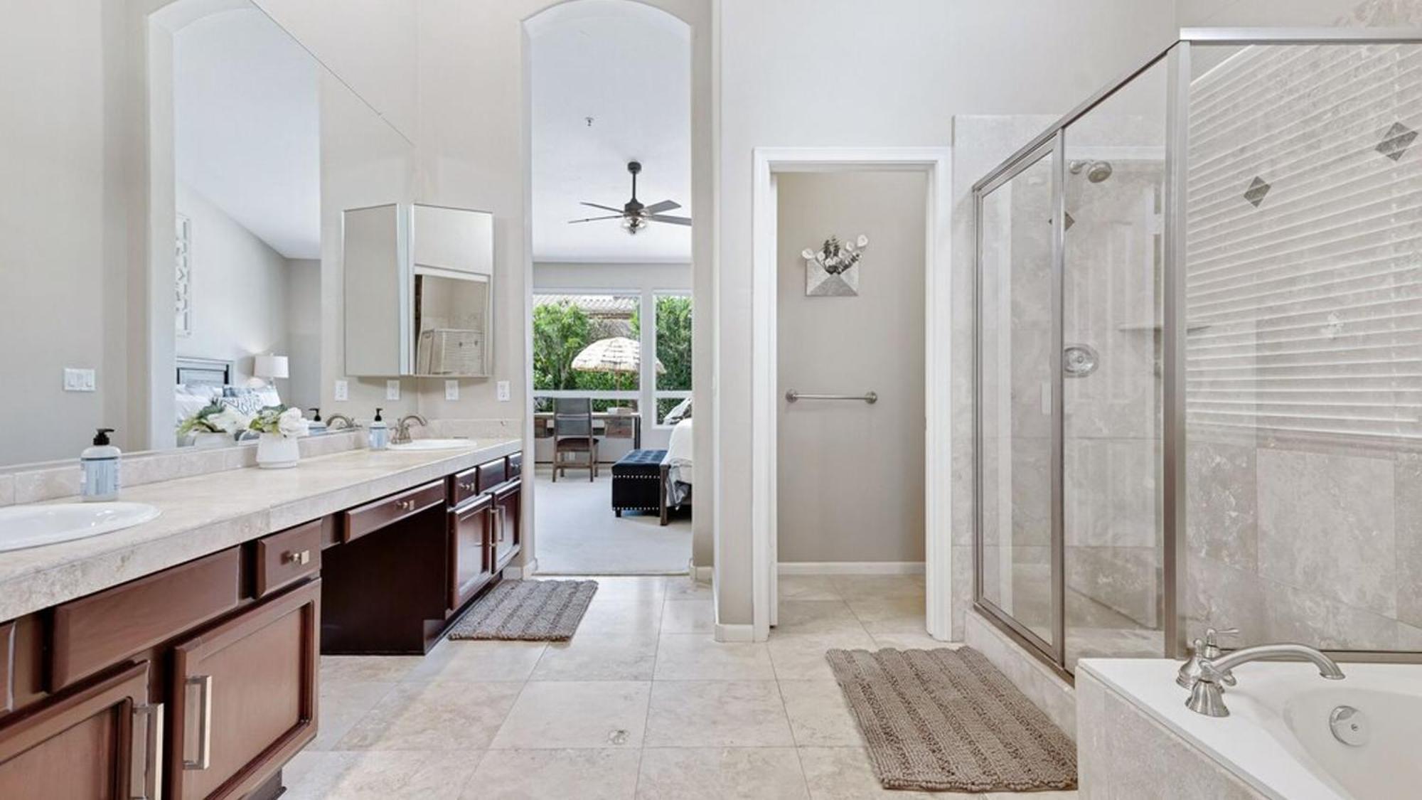 Amazing In Great Location Wbackyard Oasis Holiday home *