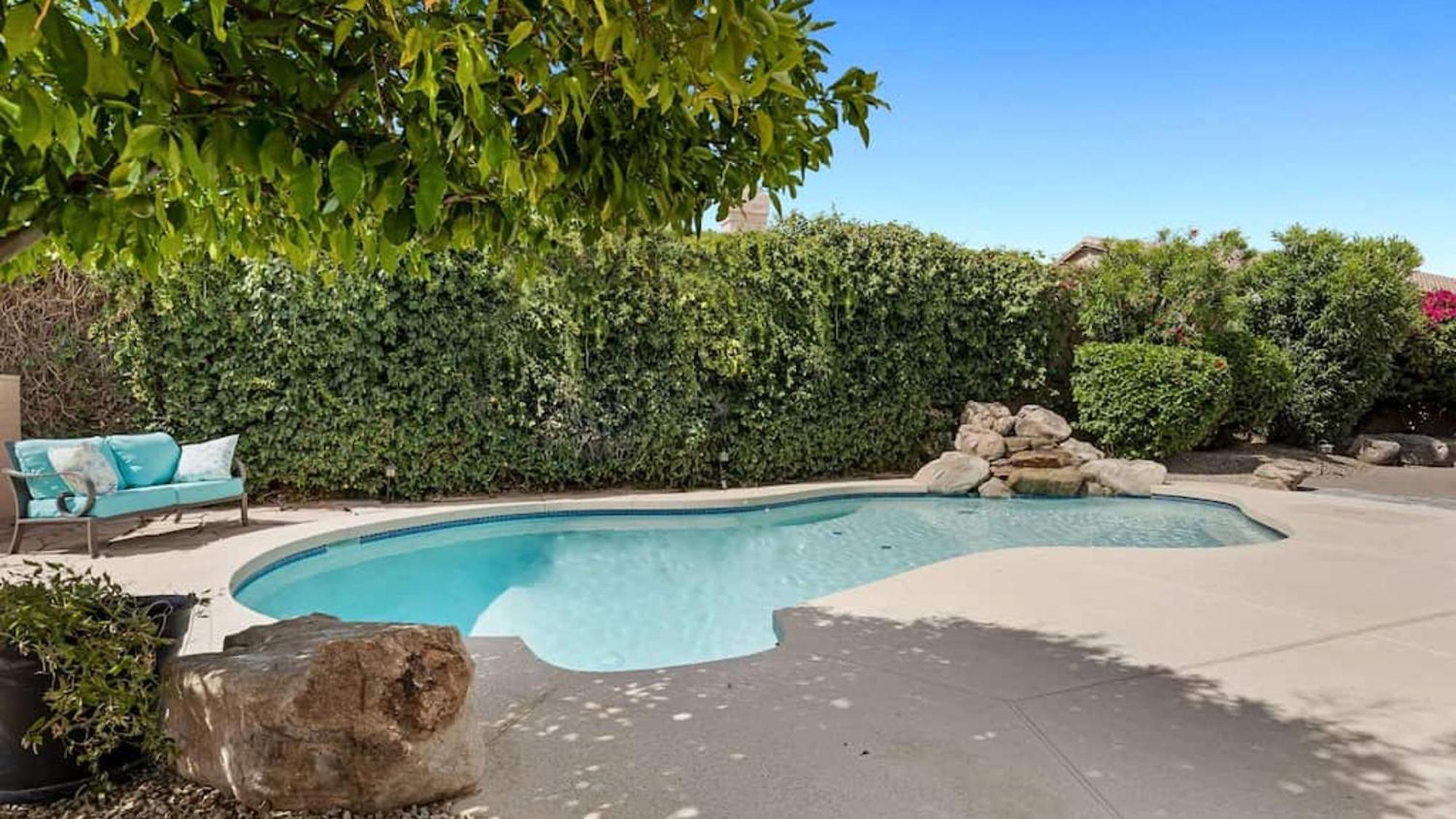 Amazing In Great Location Wbackyard Oasis