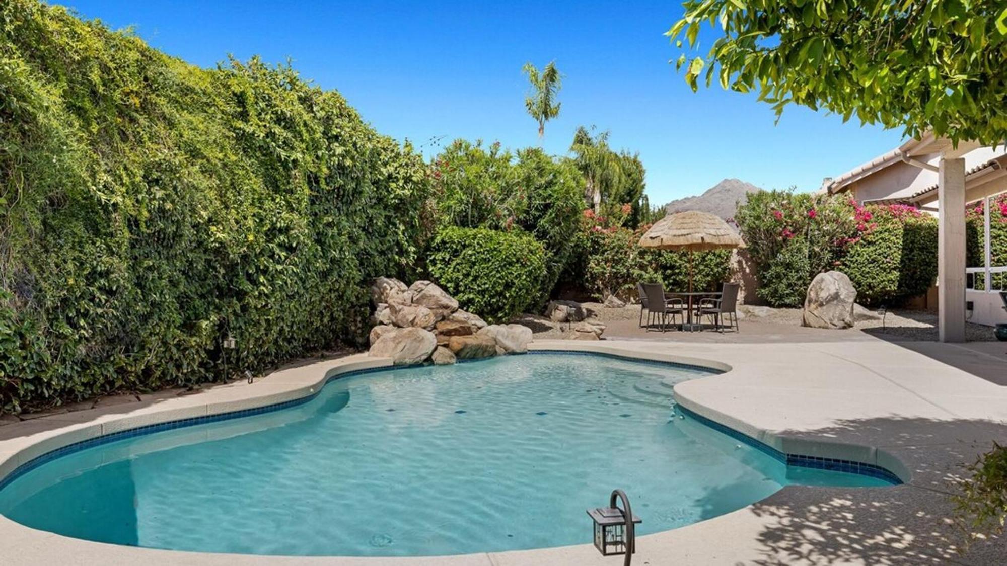 Amazing In Great Location Wbackyard Oasis Holiday home Scottsdale