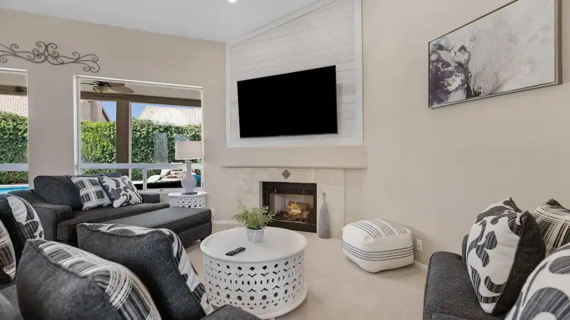Amazing In Great Location Wbackyard Oasis Holiday home Scottsdale