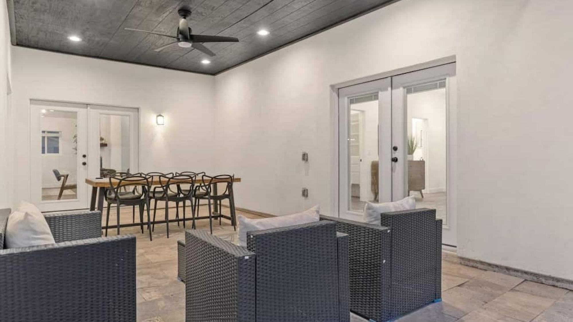 Just Listed Modern Classy 4 Bdrm Heart Of Oldtown * Scottsdale