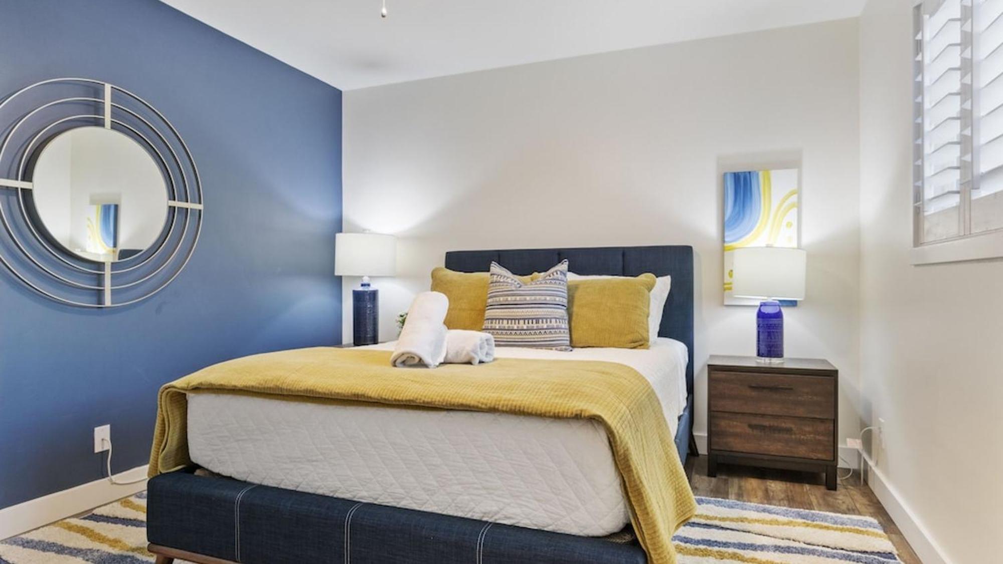 Just Listed Modern Classy 4 Bdrm Heart Of Oldtown *