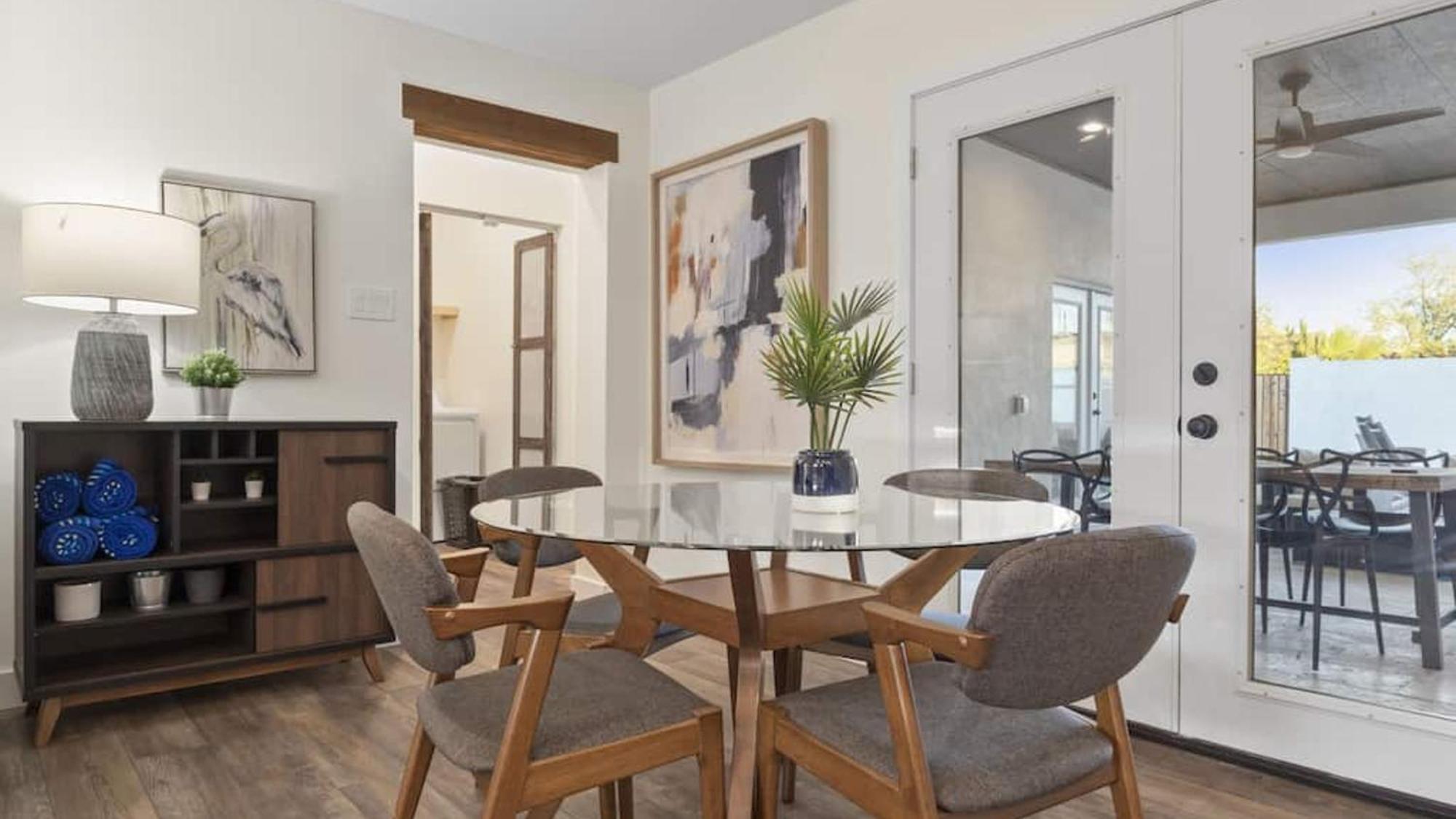Just Listed Modern Classy 4 Bdrm Heart Of Oldtown