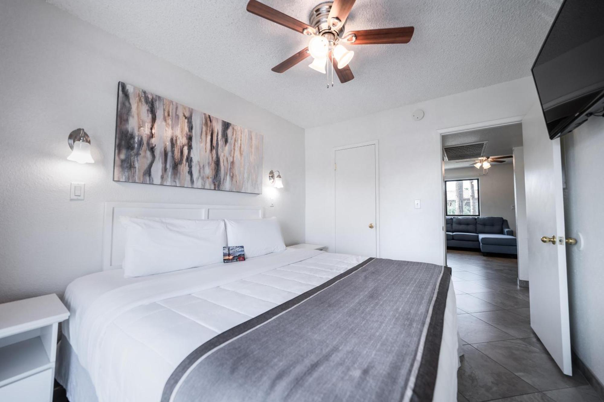 230 Fully Furnished 1br Suite-prime Location Apartment