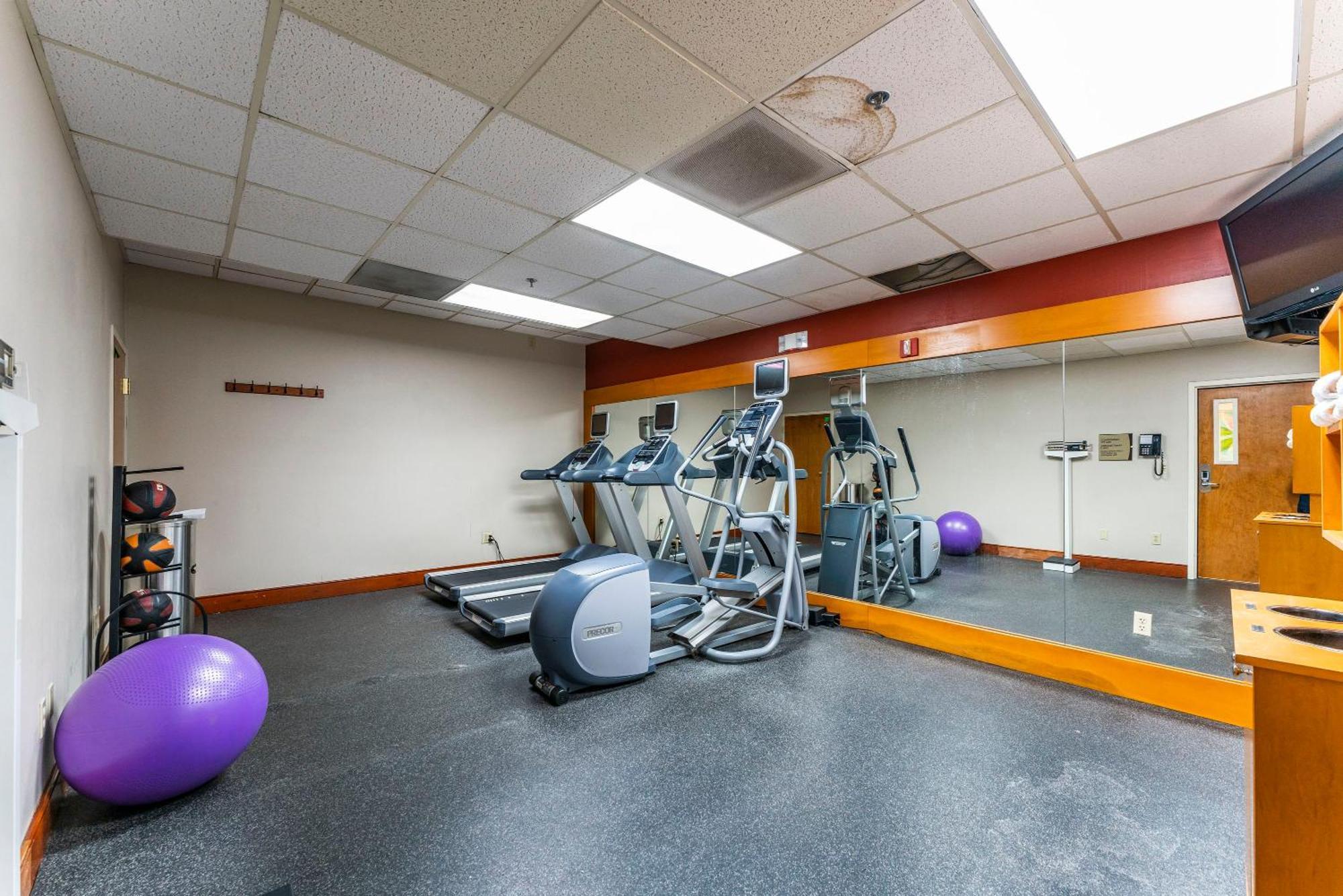 Apartment 2 Bd 2 Ba Furnished King Beds *