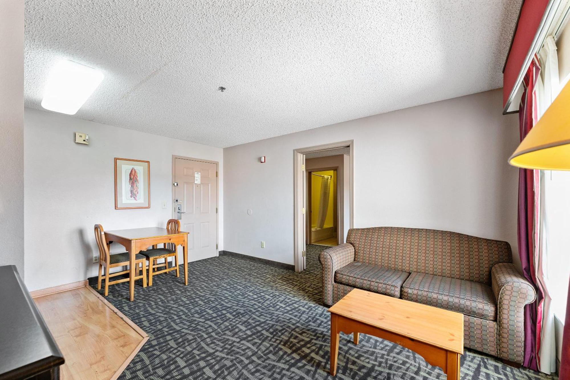 2 Bd 2 Ba Furnished King Beds Apartment *