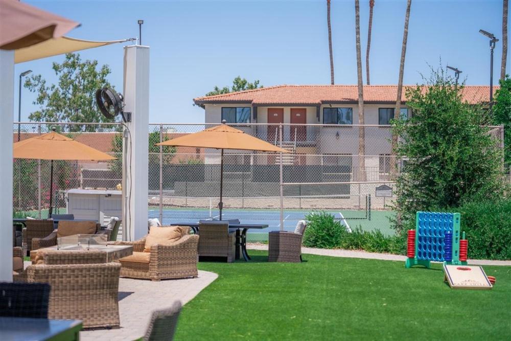 213 Fully Furnished 1br Suite-outdoor Pool *