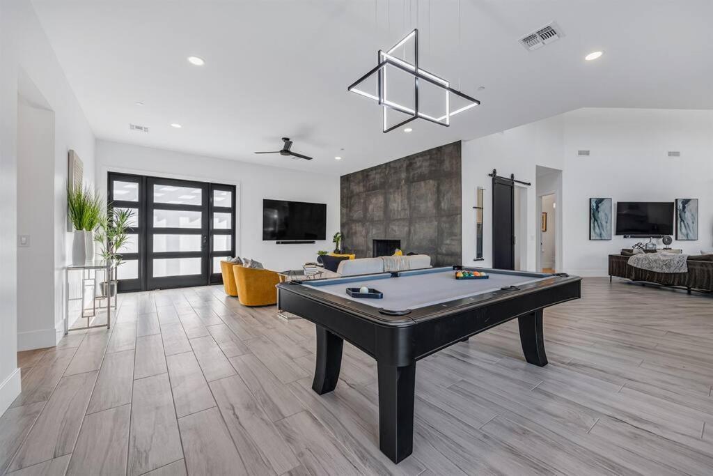 New Luxury Getaway With Heated Pool And Bbq Scottsdale