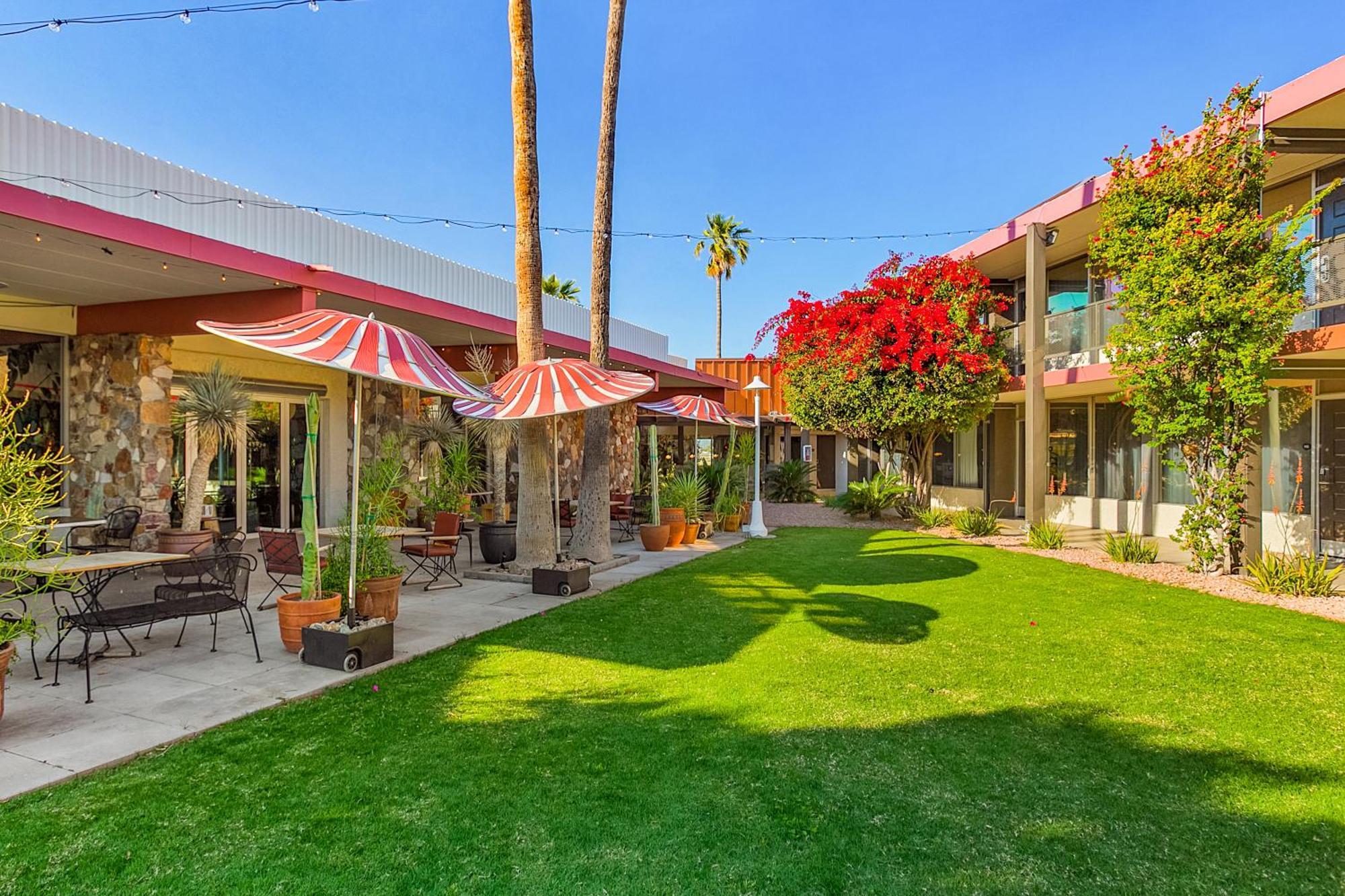 Hotel Papago By Reside, Trademark Collection By Wyndham 4*