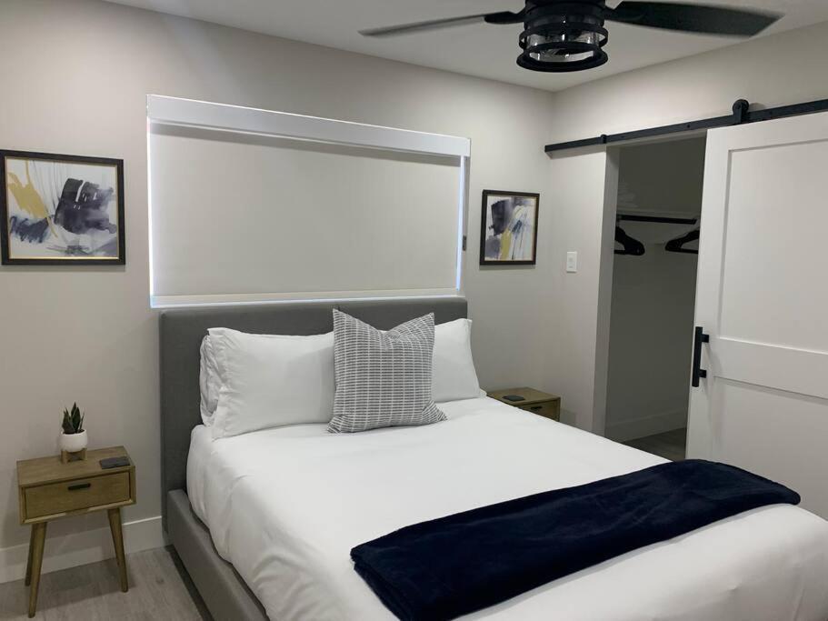 Holiday home Gorgeous Upscale 4bed/3 Bath