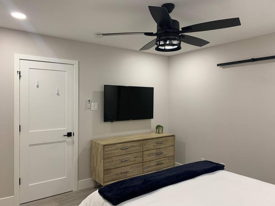 Gorgeous Upscale 4bed/3 Bath *