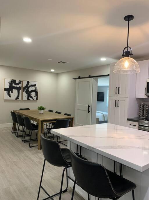 Gorgeous Upscale 4bed/3 Bath Holiday home Scottsdale