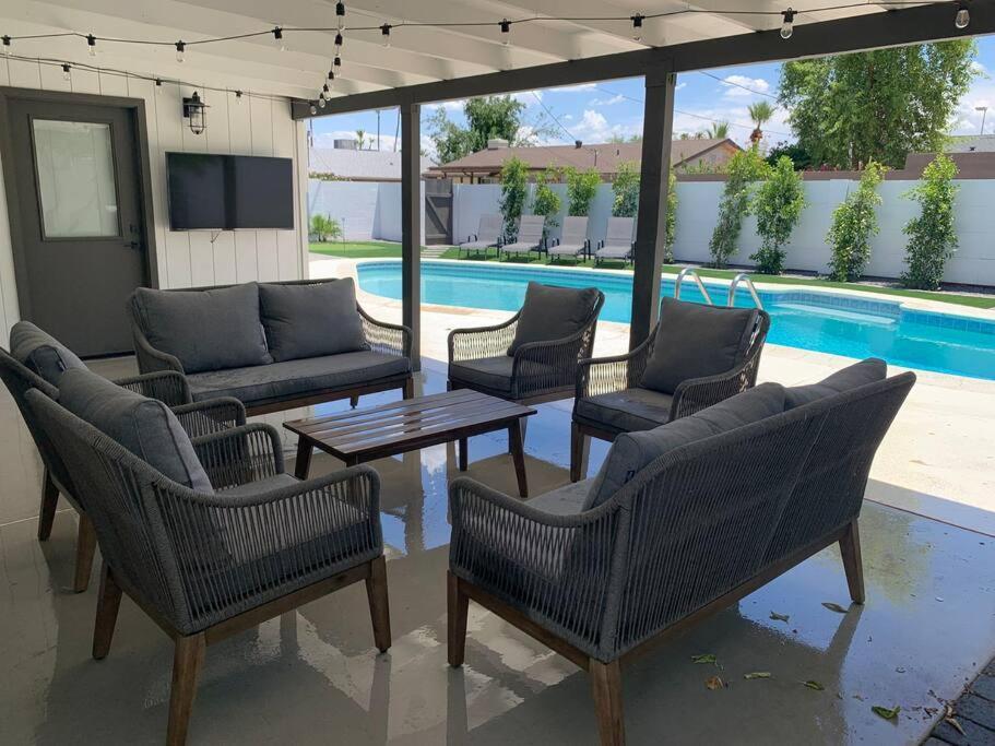 Holiday home Gorgeous Upscale 4bed/3 Bath *